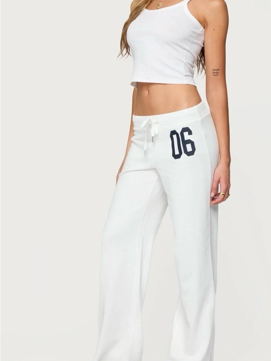 Edikted Pants - NWT Edikted 06 Sweatpants White